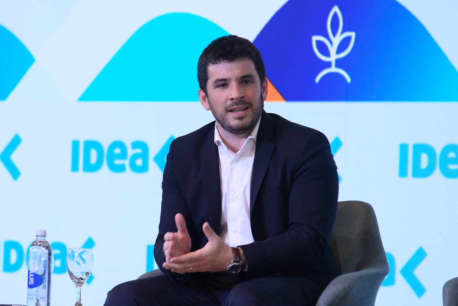 CHIARELLA EN EL COLOQUIO DE IDEA: "TENEMOS QUE TERMINAR CON LA GRIETA"
